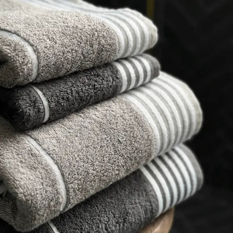 Kungshamn handduk bambu 50x70 grå/vit - Handduk