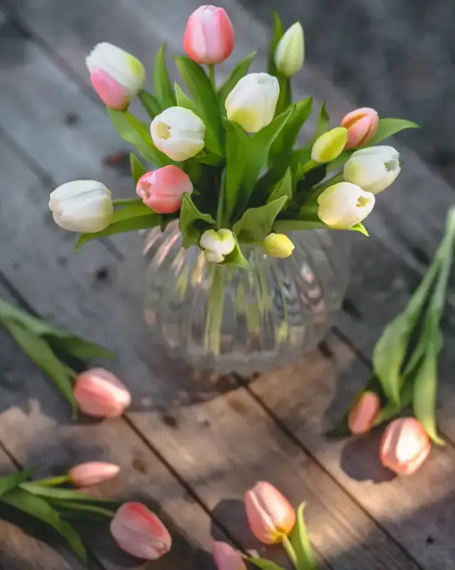 Maggie Konstväxt Tulpanbukett 30cm vit - Silkesblommor