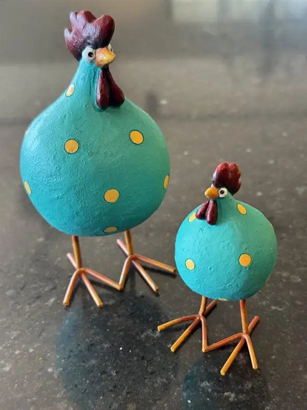 NG Höna Poppy på ben turkos - påsk