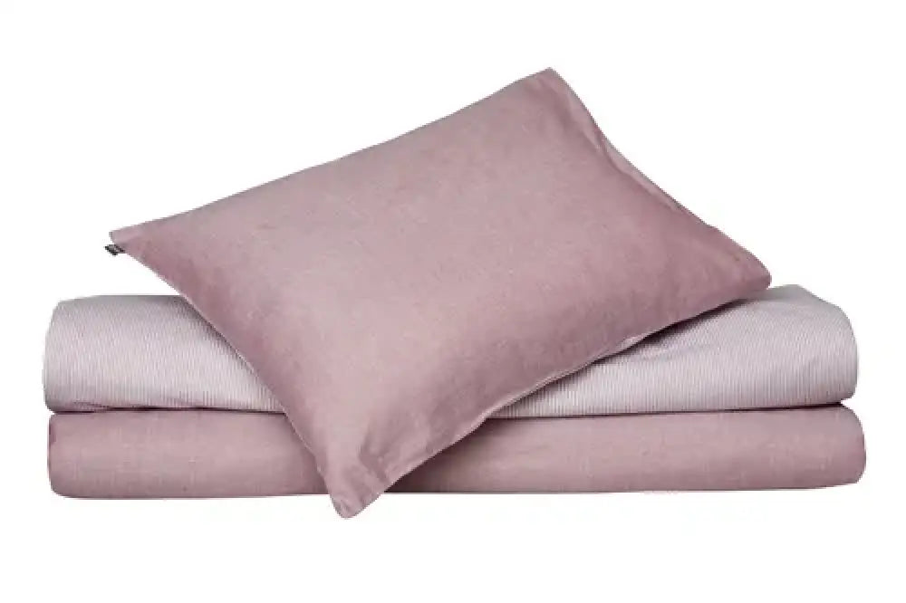 Påslakanset Runmarö 2-dels rosa/vit - Bäddset