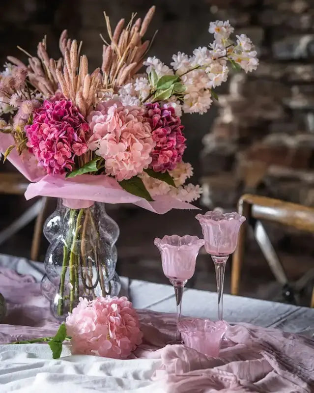 Alot Blomma Ljuslykta på fot 27cm rosa - Ljuslykta