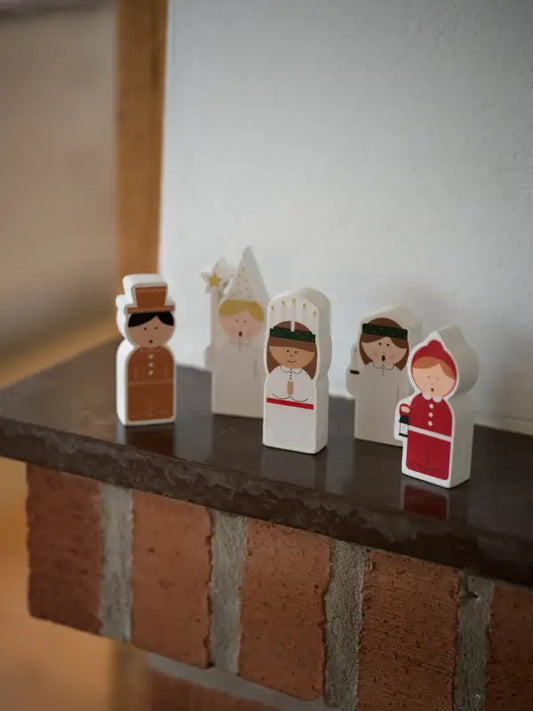 DD Luciatåg stående - Jul