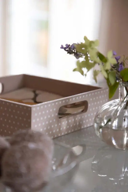 DD Trälåda/ servett med prickar rosa 20x20 cm - Låda