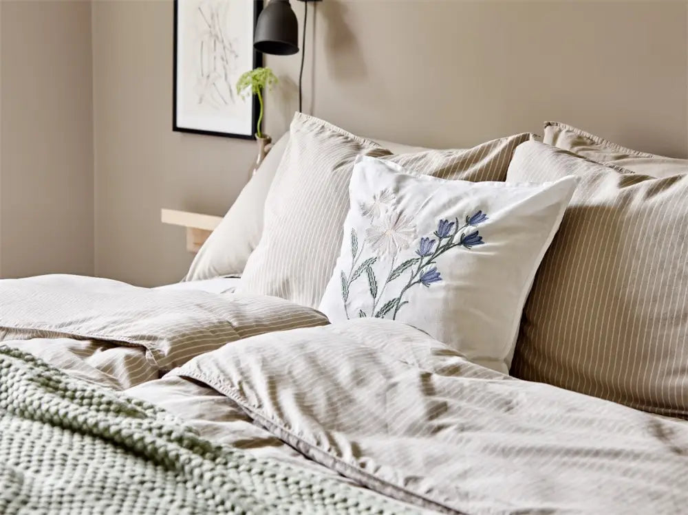 Elsa kuddfodral vit 45x45 cm - Kuddfodral