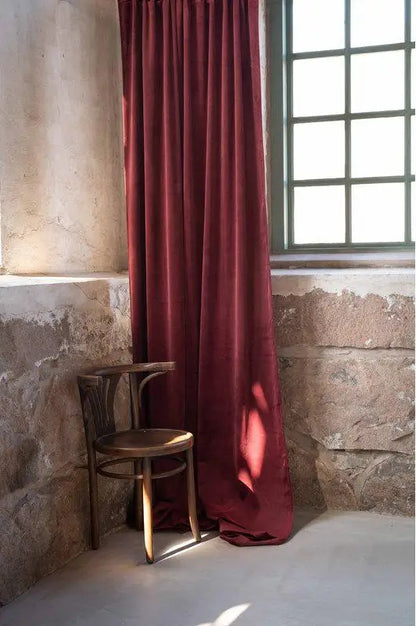 Esther Gardinlängder 2 pack 135x250 vinröd Gardinlängder