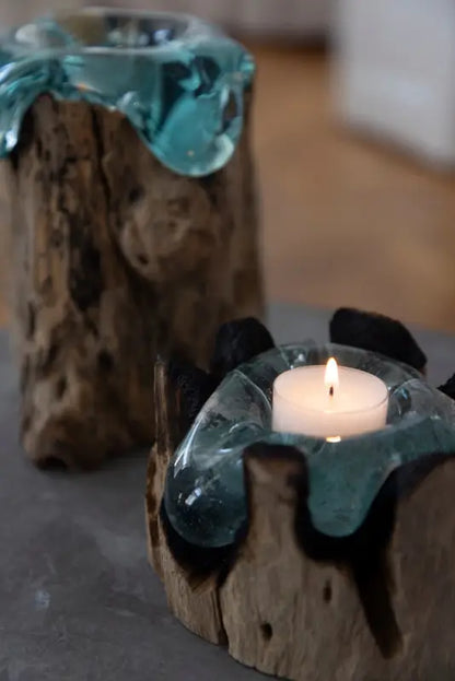 Glaslykta på trärot - ljusstake