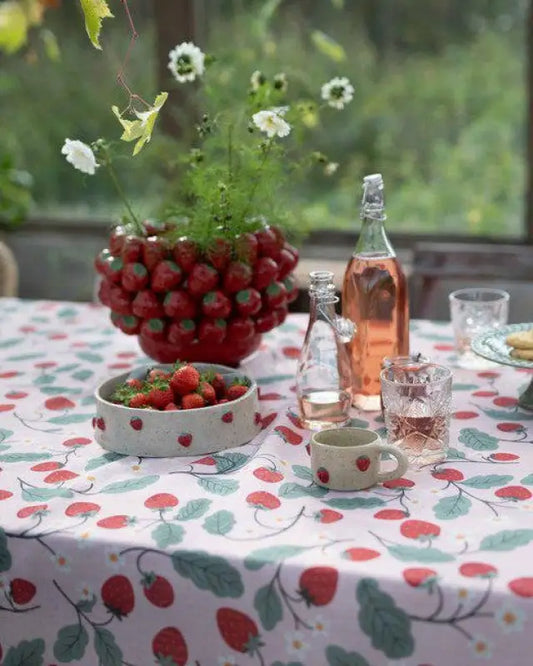 Jordgubbe duk 90x90 cm rosa - Duk