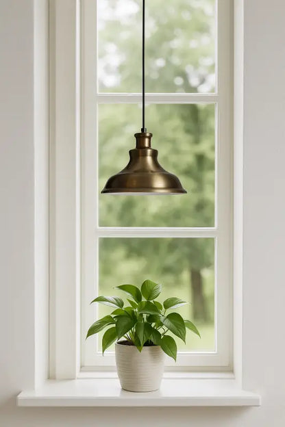 New Haven Fönsterlampa 17 cm mässing - Lampa