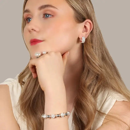 Snö Copenhagen wide ring ear s/clear - Örhängen