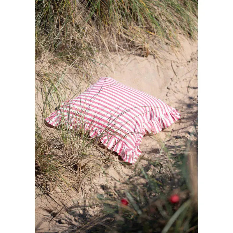 Svea kuddfodral 45x45 cm cerise - Hem