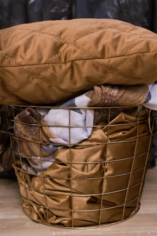 Zander Kuddfodral quiltad 50x50cm guld - Textil